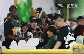 APP下载_年轻球员持续进步，广州男篮未来可期的简单介绍